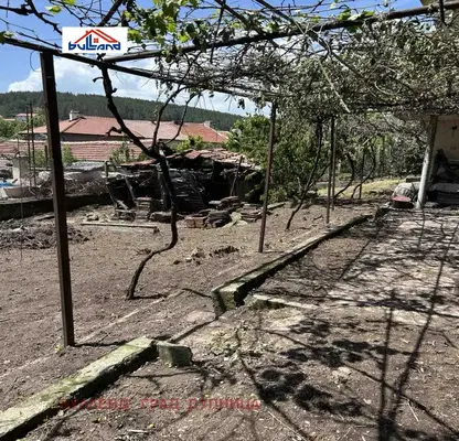 Photo 2 — House in Oblast Kyustendil, Bobov Dol