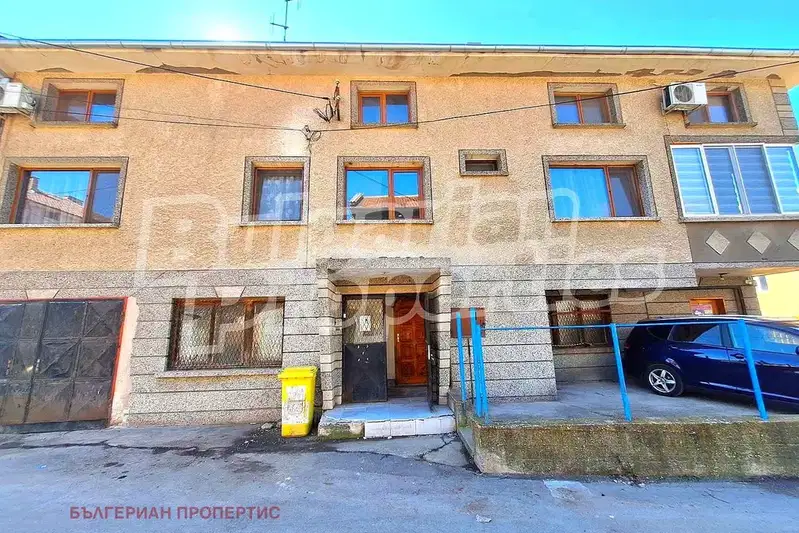 House in Oblast Veliko Tyrnovo, Svishtov