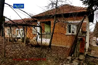 Къща във Велико Търново, с. Вързулица