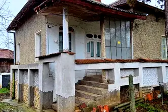 Къща във Видин, с. Извор