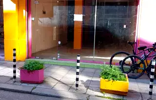 Магазин в София, Център