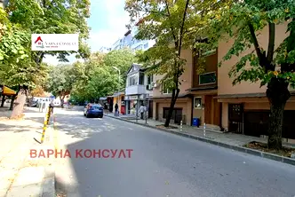 Магазин във Варна, Зимно кино Тракия