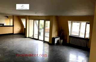 Многостаен апартамент в Русе, Център