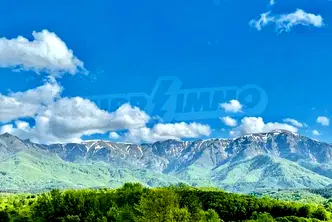 Парцел в Ловеч, Априлци