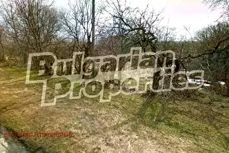 Парцел във Варна, с. Искър