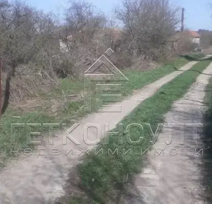 Снимка 2 — Парцел във Варна, с. Радево