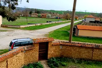 Промишлена сграда в Плевен, с. Обнова