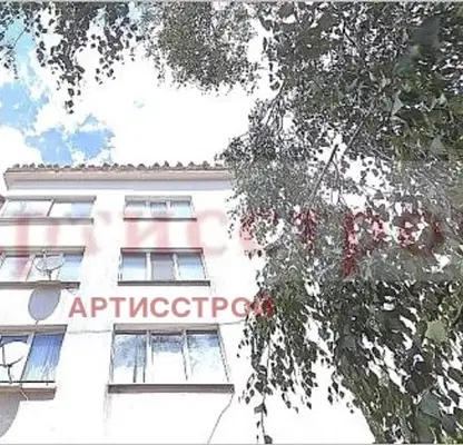 Снимка 2 — Просторен 3-стаен апартамент с покривна тераса в Дианабад, София