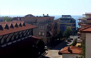 Тристаен апартамент в Бургас, с. Равда