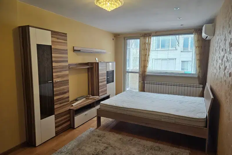 4-bedroom apartment in Stara Zagora, Centyr