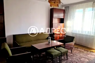 Многостаен апартамент в Раз, Център