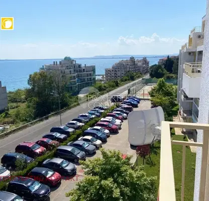 Снимка 5 — Двустаен апартамент с тераса и морска панорама в Свети Влас