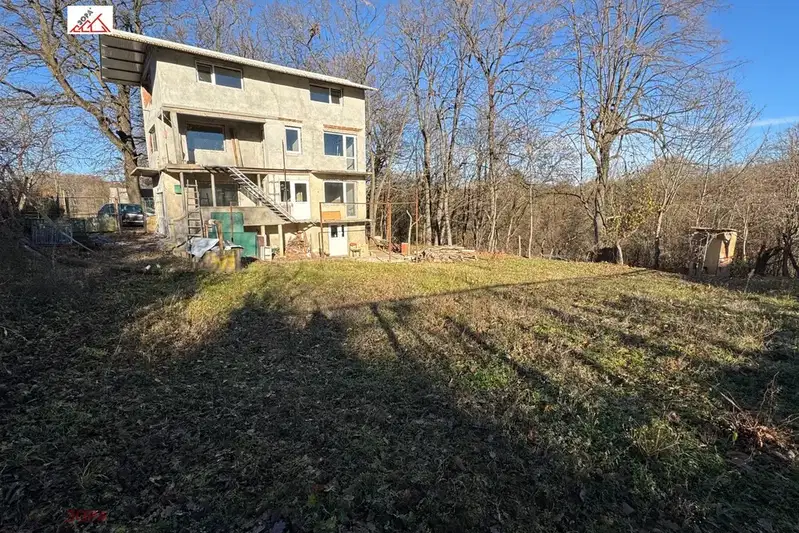 House in Studentski