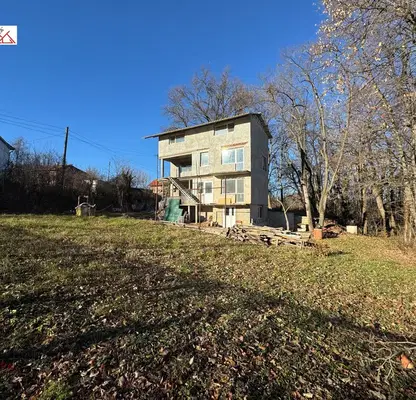 Photo 3 — House in Studentski