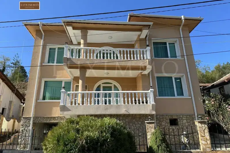 House in Gabrovo, Dyado Dyanko