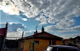 Къща в Русе, Веждата
