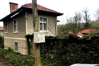 Къща в Габрово, с. Добромирка
