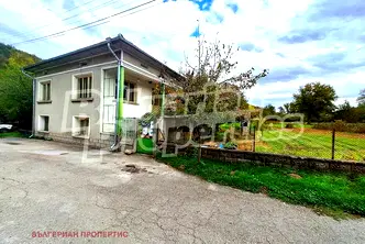 Къща в Ловеч, Априлци