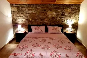 Къща в Ловеч, Априлци