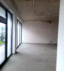 Магазин в Перник, Изток