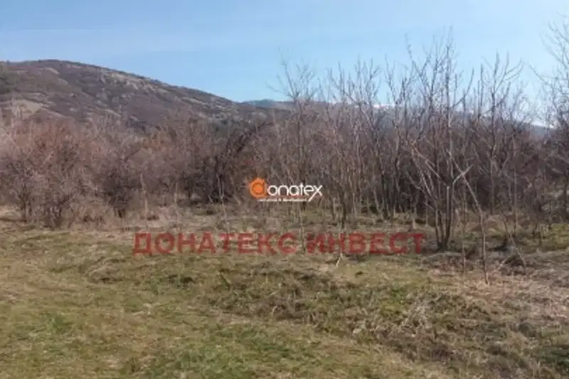 Земеделски имот в Пловдив, Сопот