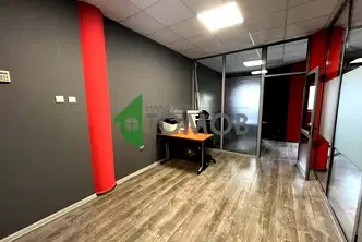 Офис в Шумен, Център