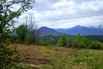 Парцел в Ловеч, Априлци
