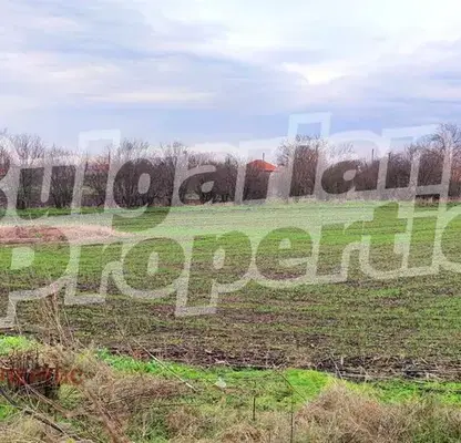 Photo 3 — Plot in Oblast Sliven, Pet Mogili