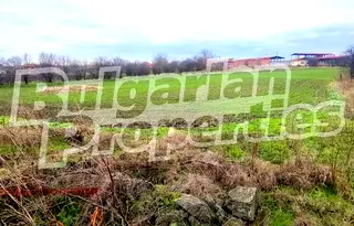 Парцел в Сливен, с. Пет могили