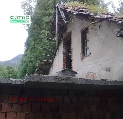 Снимка 4 — Парцел в София, Своге