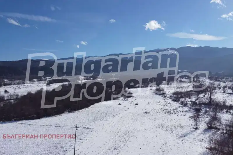 Plot in област София, Borovec