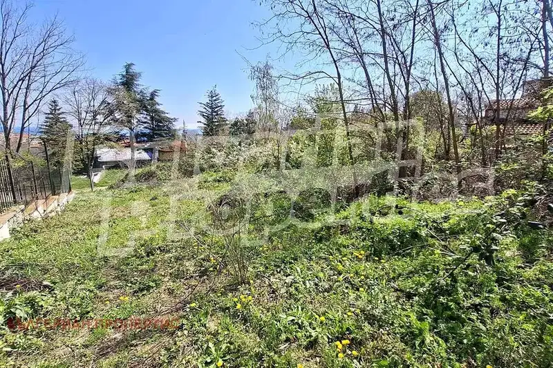 Парцел във Варна, Бяла