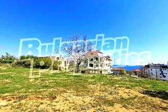 Парцел във Варна, Бяла