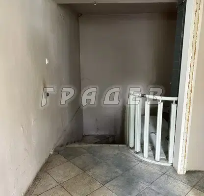 Снимка 4 — Промишлена сграда в Русе, Широк център