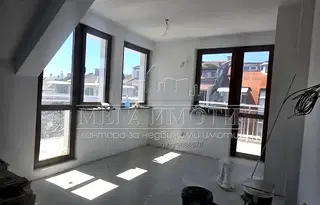 Тристаен апартамент в Бургас, Център