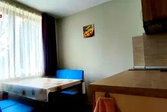 Тристаен апартамент във Варна, м-т Ален мак