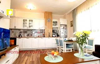 Тристаен апартамент в Бургас, Зорница