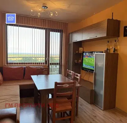 Photo 2 — 3-bedroom apartment in Dobrich, Rogachevo