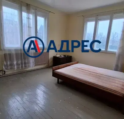 Снимка 2 — Тристаен апартамент в Габрово, Севлиево