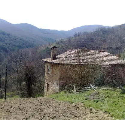 Photo 3 — House in Oblast Smolyan, Banite