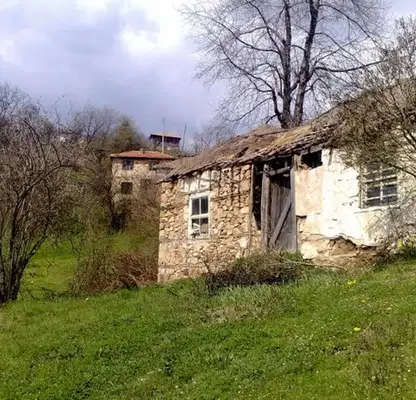 Photo 4 — House in Oblast Smolyan, Banite