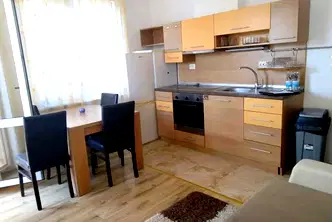 Двустаен апартамент в Бургас, Център