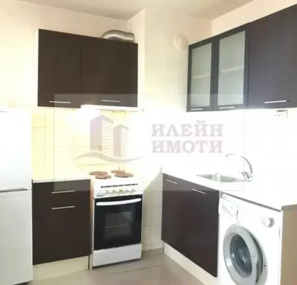 Снимка 3 — Двустаен апартамент в Русе, Център