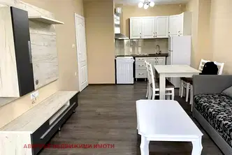 Двустаен апартамент в Пловдив, Тракия