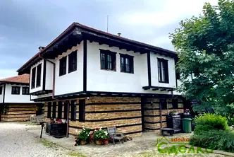 Къща в Габрово, с. Поповци