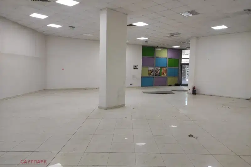 Магазин в София, Манастирски ливади