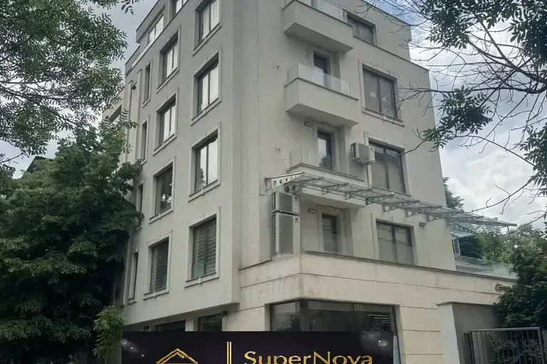 Офис в София, Център
