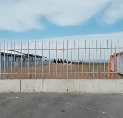 Photo 2 — Warehouse in област София, Bojurishte