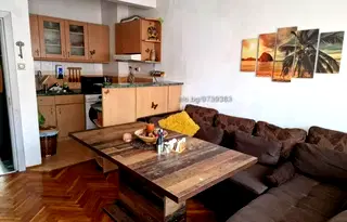 Тристаен апартамент в Бургас, Център