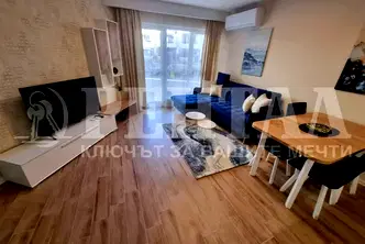 Тристаен апартамент в Пловдив, Христо Смирненски